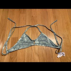 JOLYN TIE BACK VENT BIKINI TOP GREEN